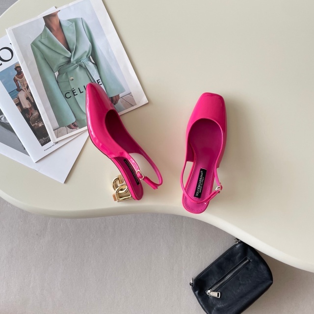 Special Heeled Round Toe Women Sandals