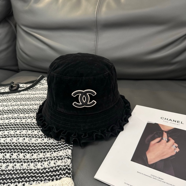 Fashion Embroidery Ruched Suede Bucket Hats