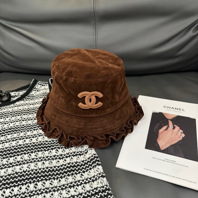 Fashion Embroidery Ruched Suede Bucket Hats