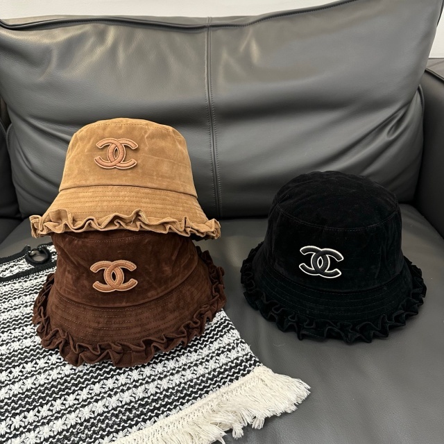 Fashion Embroidery Ruched Suede Bucket Hats