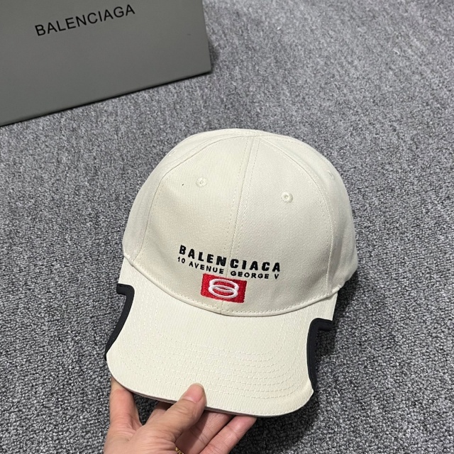 Fashion Cut Out Unisex Baseball Caps
