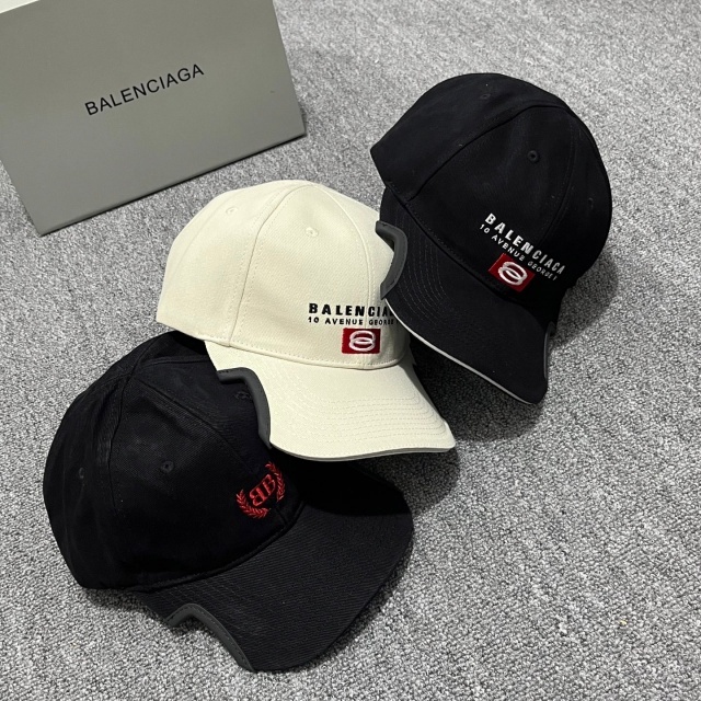 Fashion Cut Out Unisex Baseball Caps