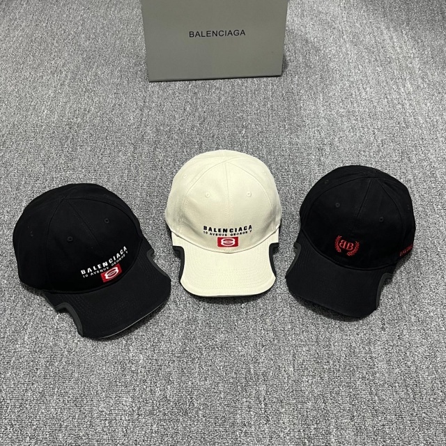 Fashion Cut Out Unisex Baseball Caps
