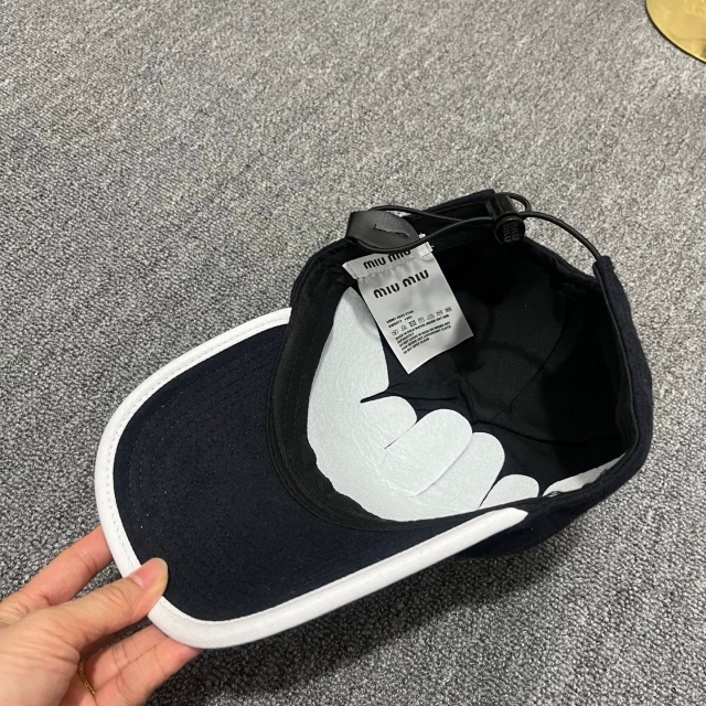Fashion Embroidery Winter Unisex Baseball Caps