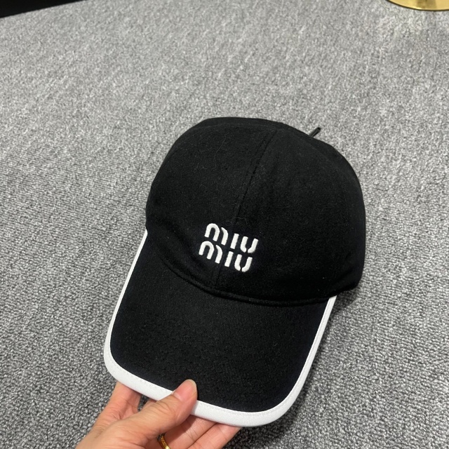 Fashion Embroidery Winter Unisex Baseball Caps