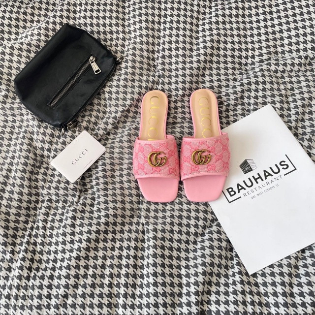 Fashion Metal Logo Women Flat Slides