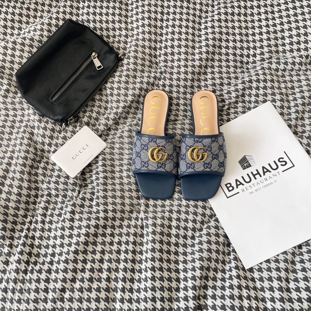 Fashion Metal Logo Women Flat Slides