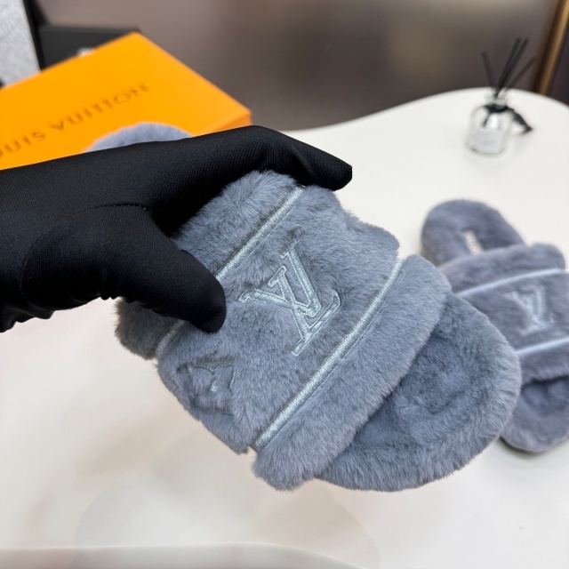 Luxury Fashion Design Winter Furry Slides