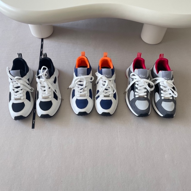 Luxury Fashion Lace-Up Men Sneakers