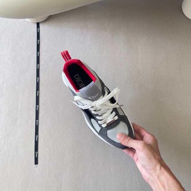 Luxury Fashion Lace-Up Men Sneakers