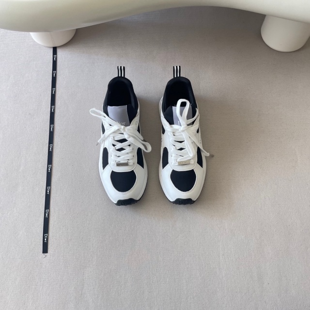 Luxury Fashion Lace-Up Men Sneakers