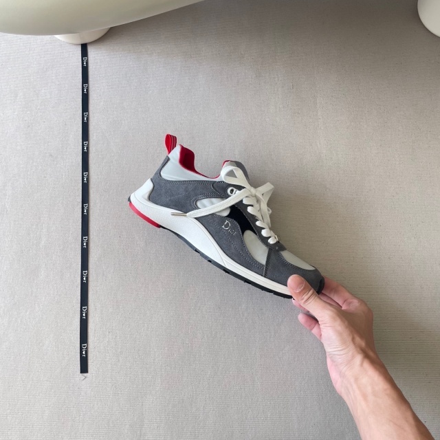 Luxury Fashion Lace-Up Men Sneakers