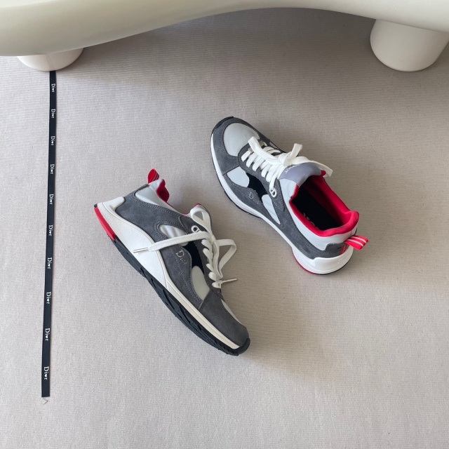 Luxury Fashion Lace-Up Men Sneakers