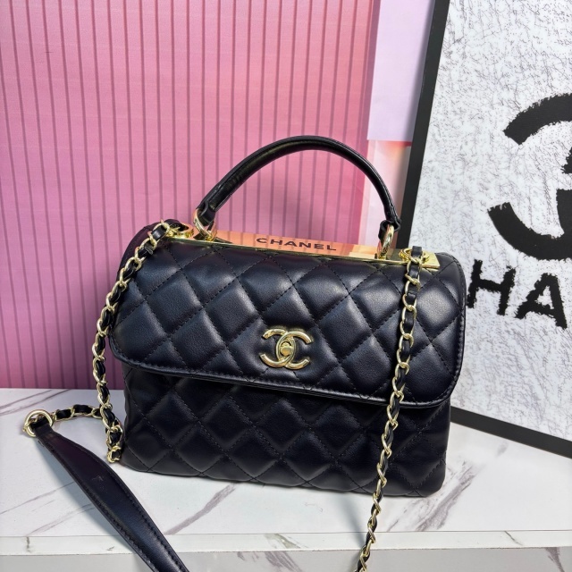 Fashion Metal Logo Leather Messenger Bags