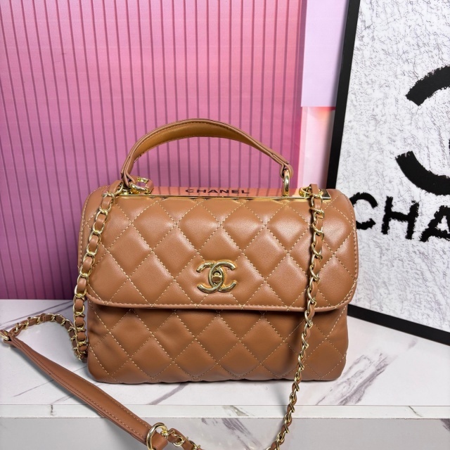 Fashion Metal Logo Leather Messenger Bags