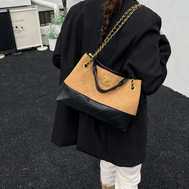 Metal Logo Leather Fashion Women Shoulder Bags
