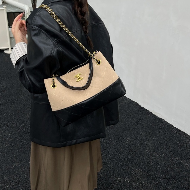 Metal Logo Leather Fashion Women Shoulder Bags