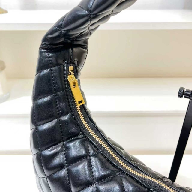 Metal Logo Women Leather Fashion Purses