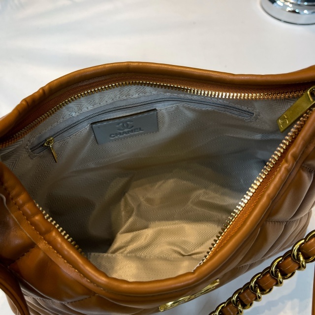 Metal Logo Leather Fashion Women Shoulder Bags