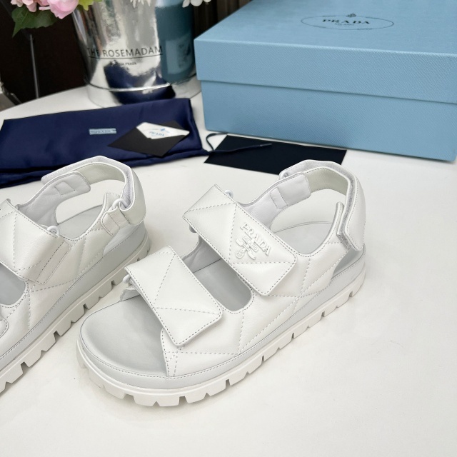 Fashion Design Women Velcro Sandals