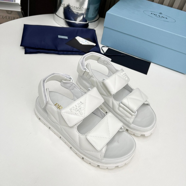 Fashion Design Women Velcro Sandals