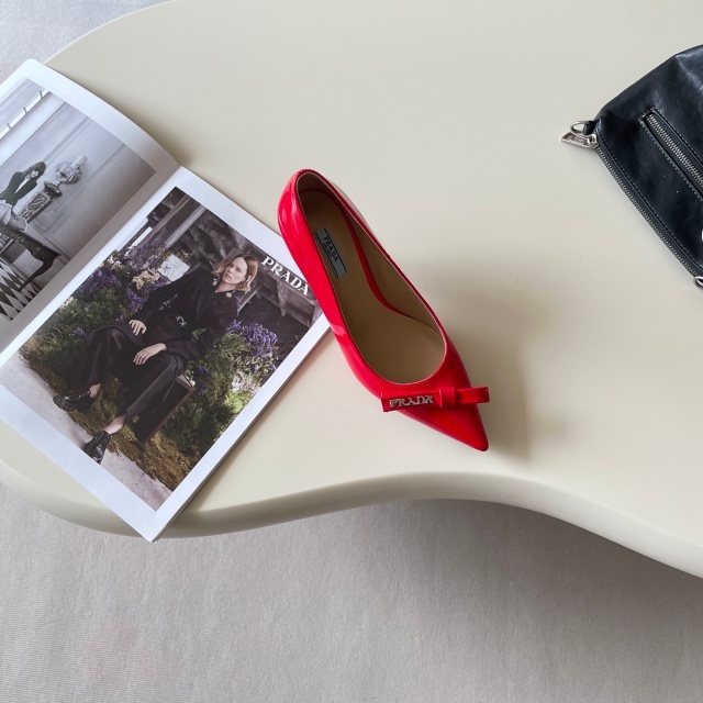 Fashion Leather Pointed Toe Women High Heels