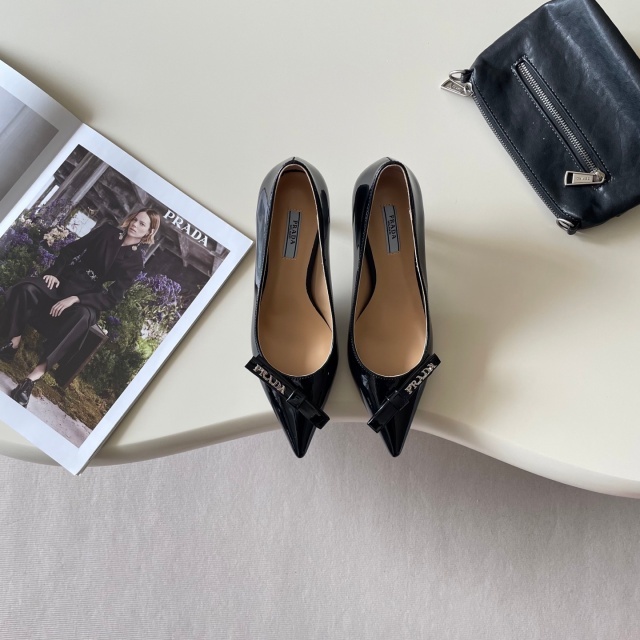 Fashion Leather Pointed Toe Women High Heels