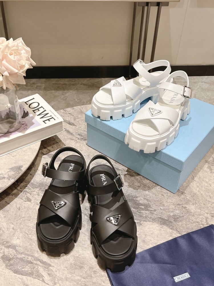 Fashion Logo Thick-Soled Hollow Out Sandals