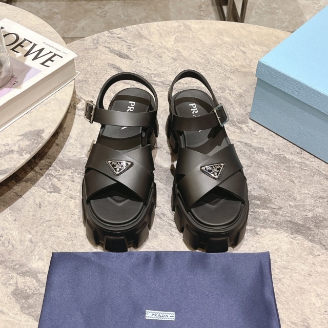 Fashion Logo Thick-Soled Hollow Out Sandals