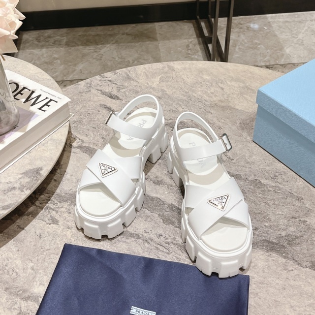 Fashion Logo Thick-Soled Hollow Out Sandals