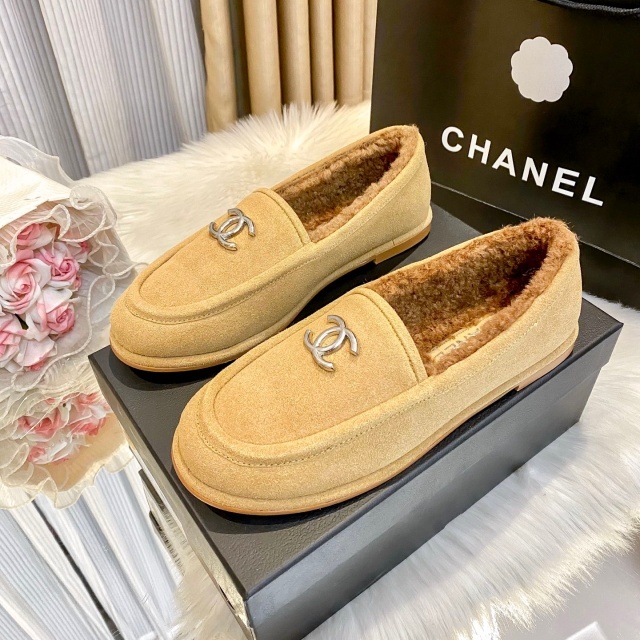 Fashion Metal Logo Winter Furry Loafers Shoes