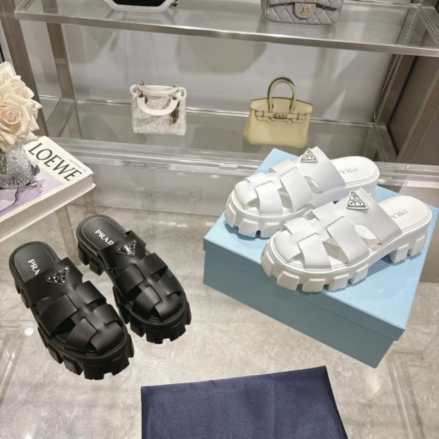 Thick-Soled Hollow Out Women Slippers