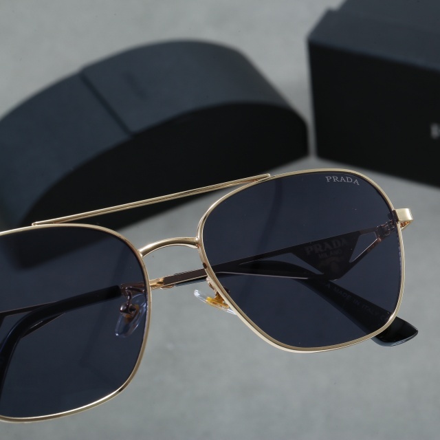 Metal Frame Unisex Luxury Glasses