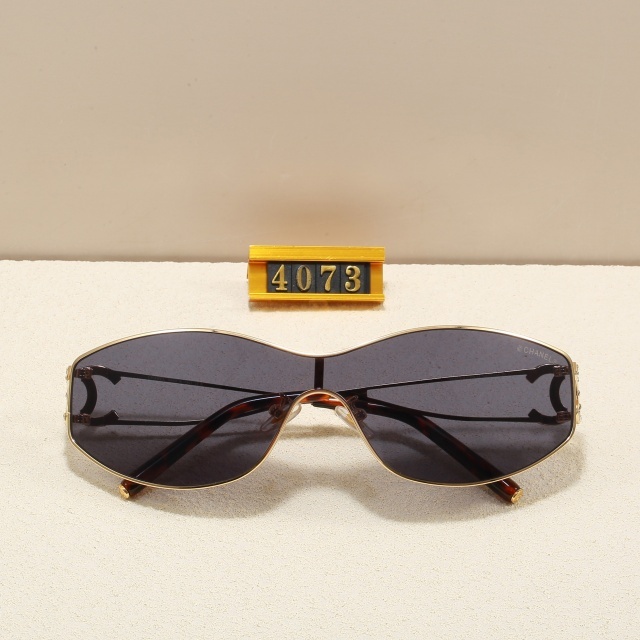 One Piece Hollow Out Luxury Glasses