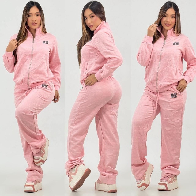 Fashion Embroidery Embossing Zipper Tracksuit Set