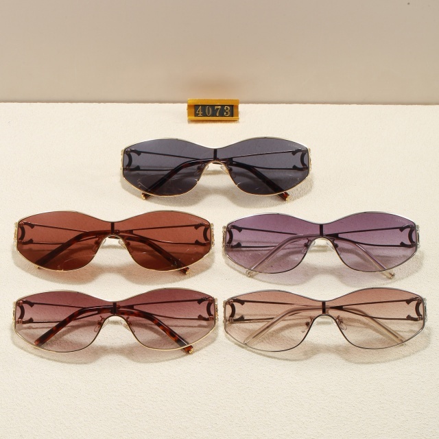 One Piece Hollow Out Luxury Glasses