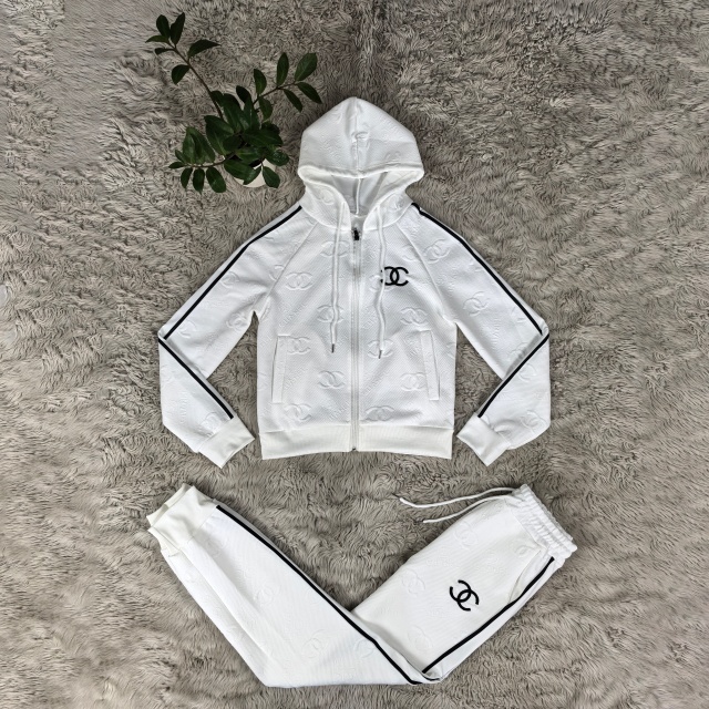 Fashion Embroidery Jacquard Hooded Tracksuit Set