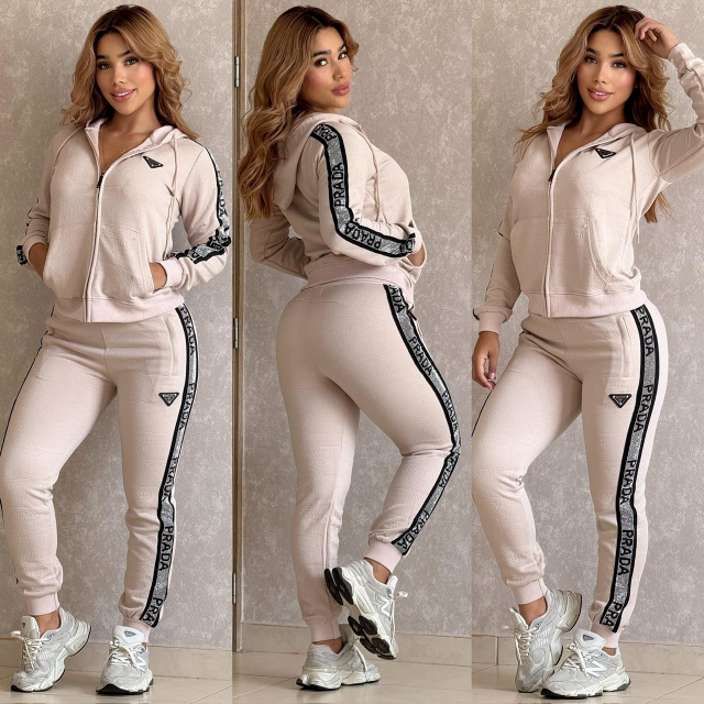 Fashion Jacquard Zipper Hooded Women Tracksuit