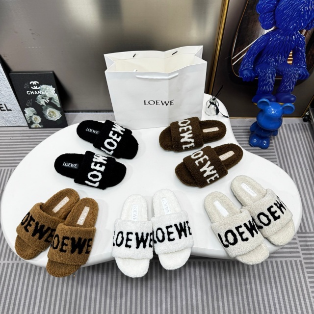 Fashion Women Luxury Furry Slippers