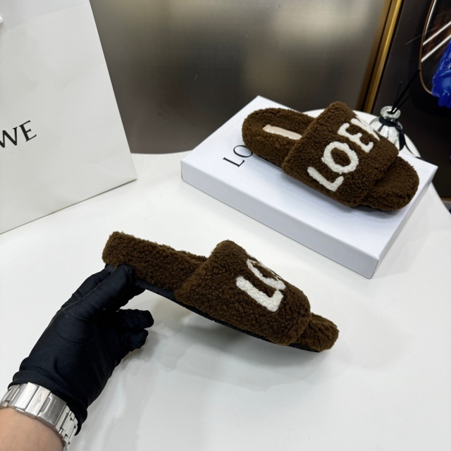 Fashion Women Luxury Furry Slippers