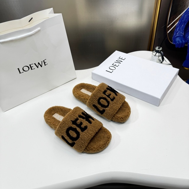 Fashion Women Luxury Furry Slippers