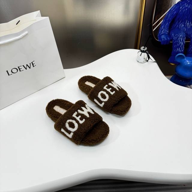 Fashion Women Luxury Furry Slippers