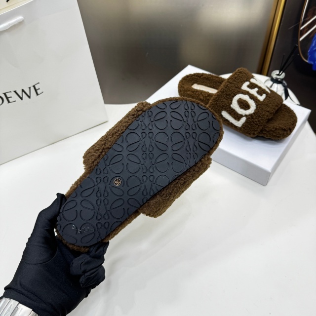 Fashion Women Luxury Furry Slippers