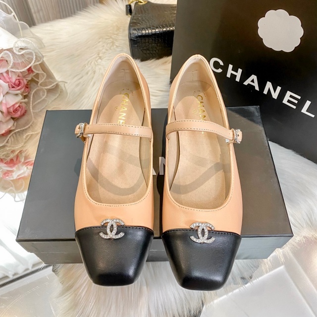 Rhinestones Fashion Leather Flat Shoes