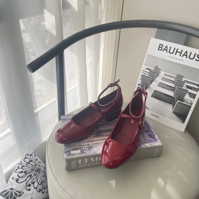 Ankle Strap Fashion Women Leather Shoes