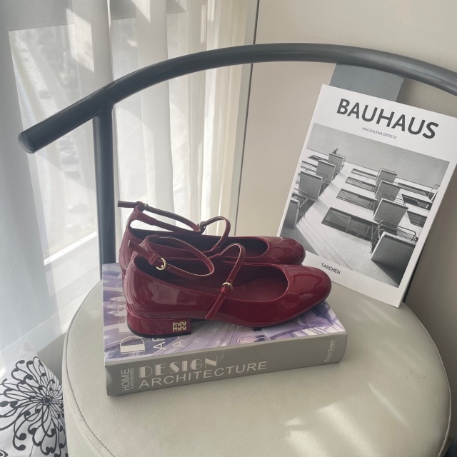 Ankle Strap Fashion Women Leather Shoes