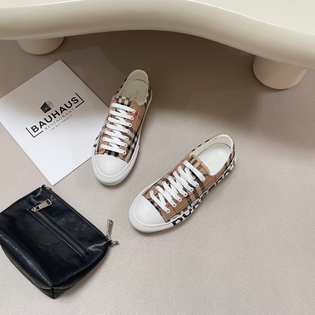Luxury Fashion Vintage Couple Sneakers