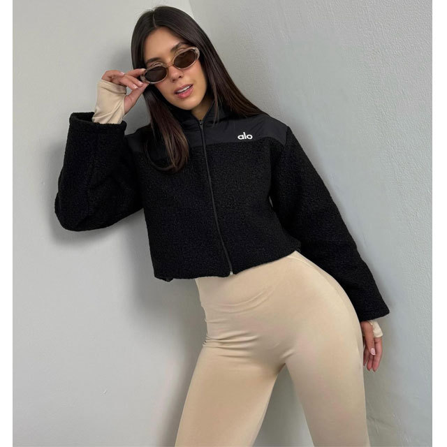 Fashion Embroidery Women Zipper Furry Coat