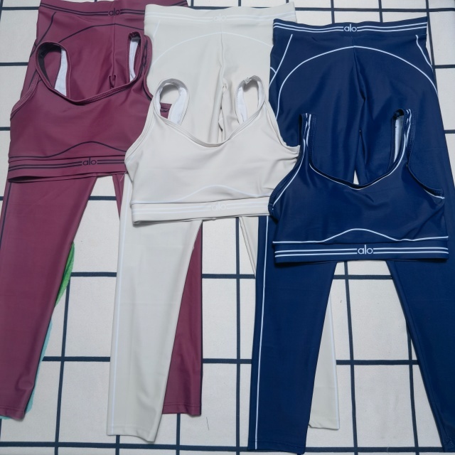 Skinny Bra Top Jogging Pants Set