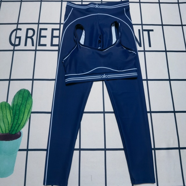 Skinny Bra Top Jogging Pants Set